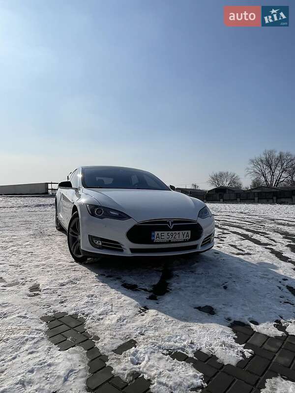 2015 tesla model s