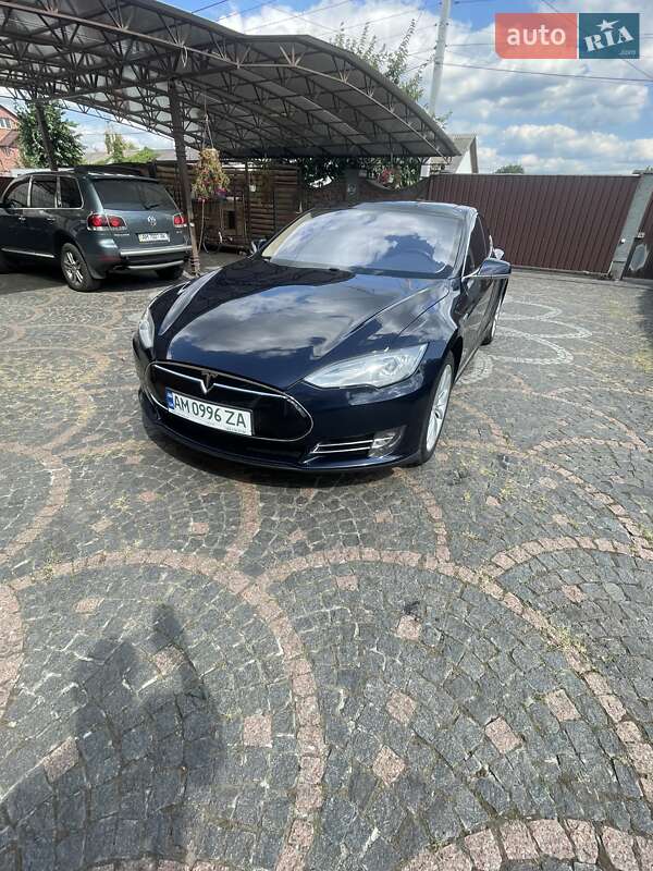 2014 tesla model s