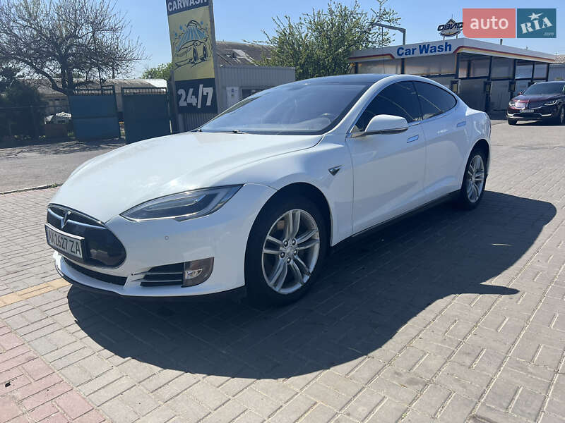 2014 tesla model s