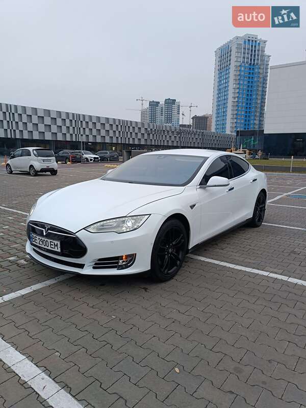 2015 tesla model s