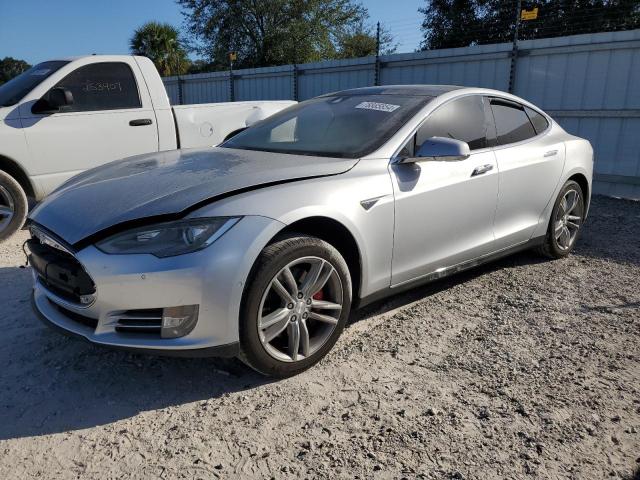 2014 TESLA Model S