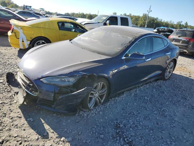 2015 TESLA Model S