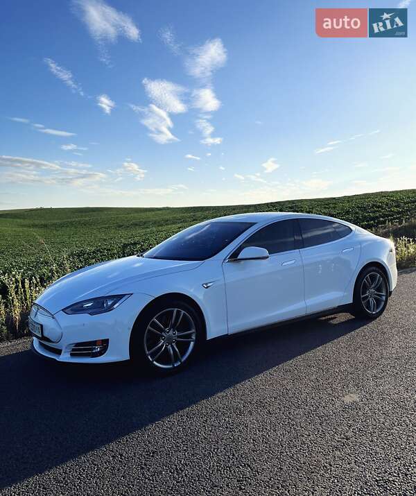 2014 tesla model s