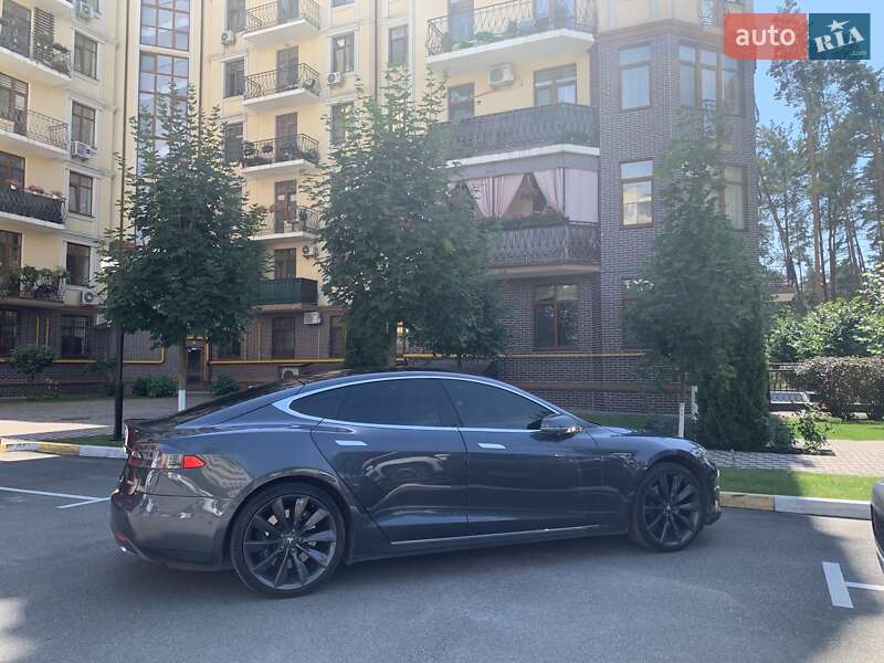2015 tesla model s60