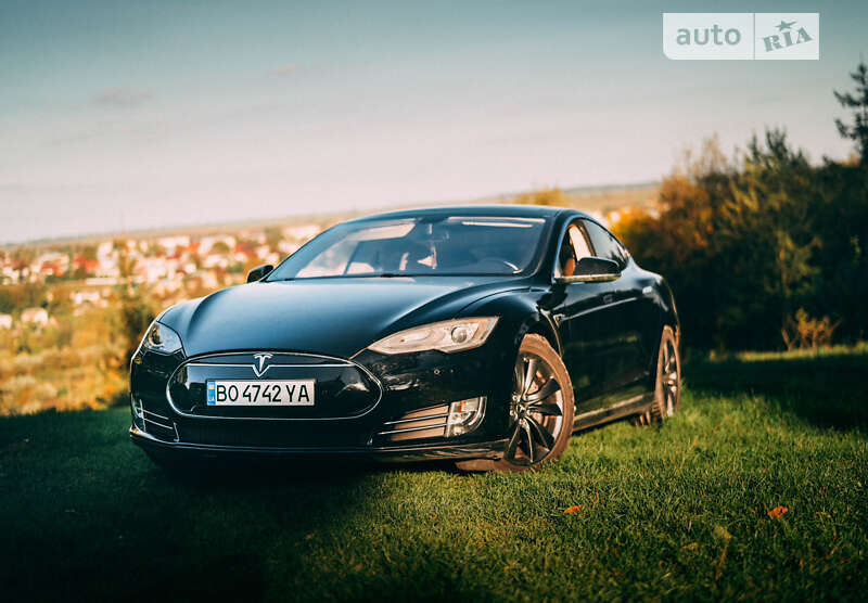 2014 tesla model s