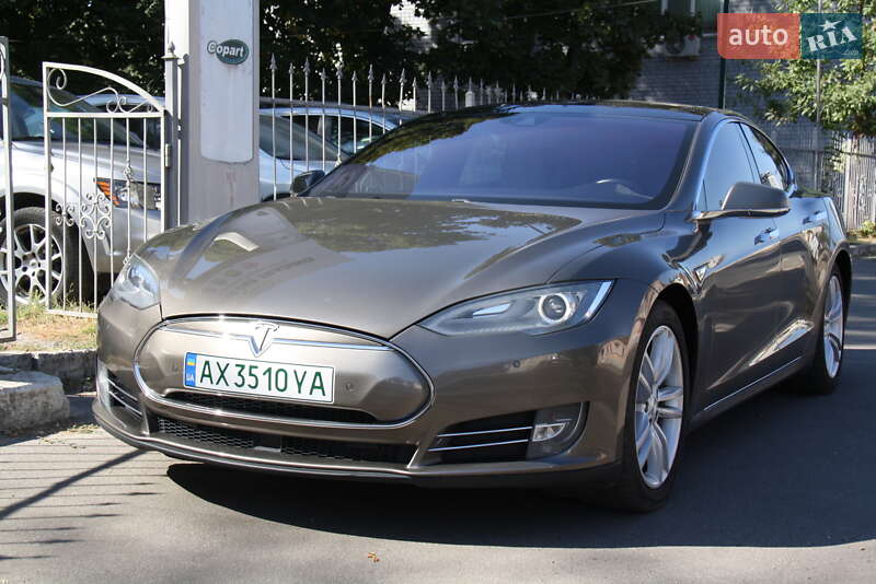 2015 tesla model s
