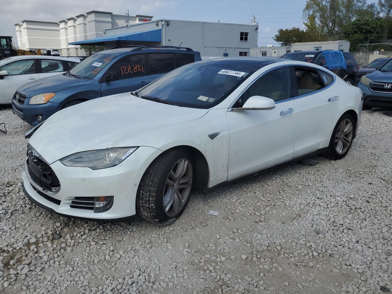 2015 TESLA Model S