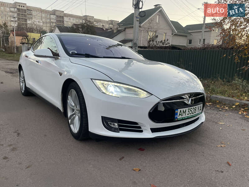 2015 tesla model s