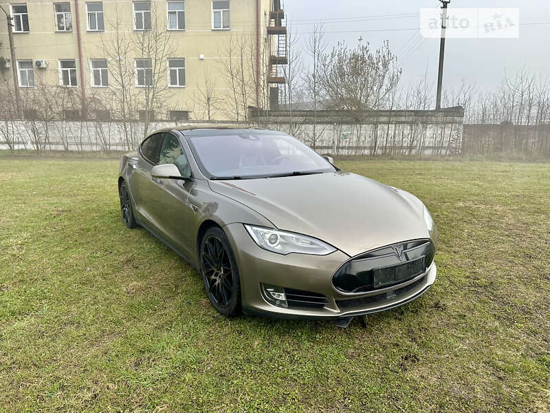 2015 tesla model s