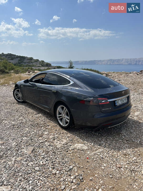 2015 tesla model s