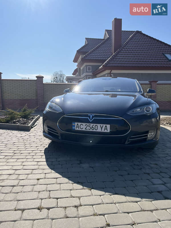 2015 tesla model s