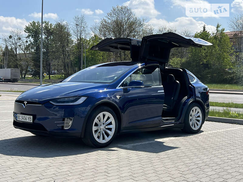 2018 TESLA Model X