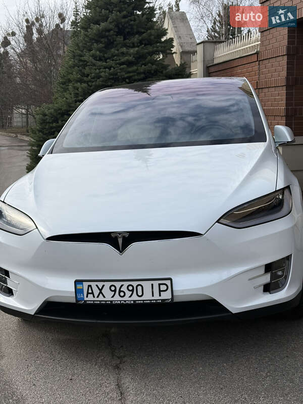 2019 tesla model x