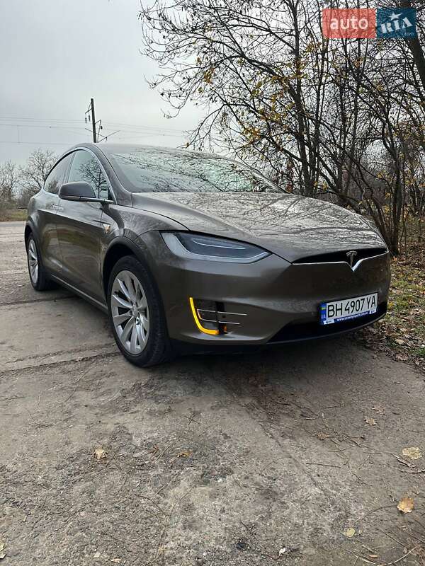 2016 tesla model x
