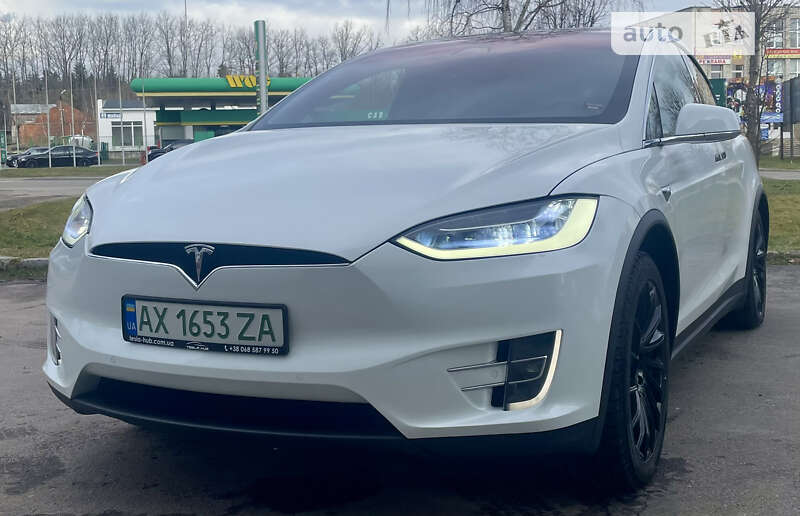 2018 TESLA Model X