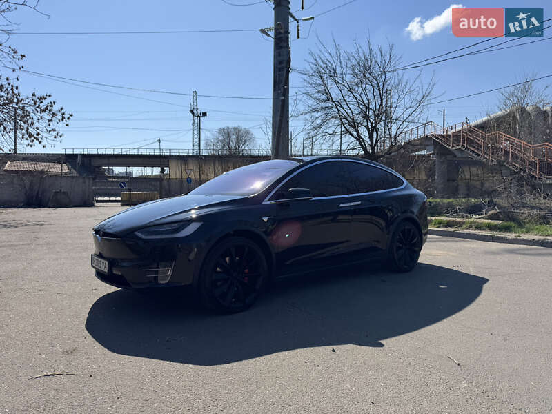 2019 tesla model x