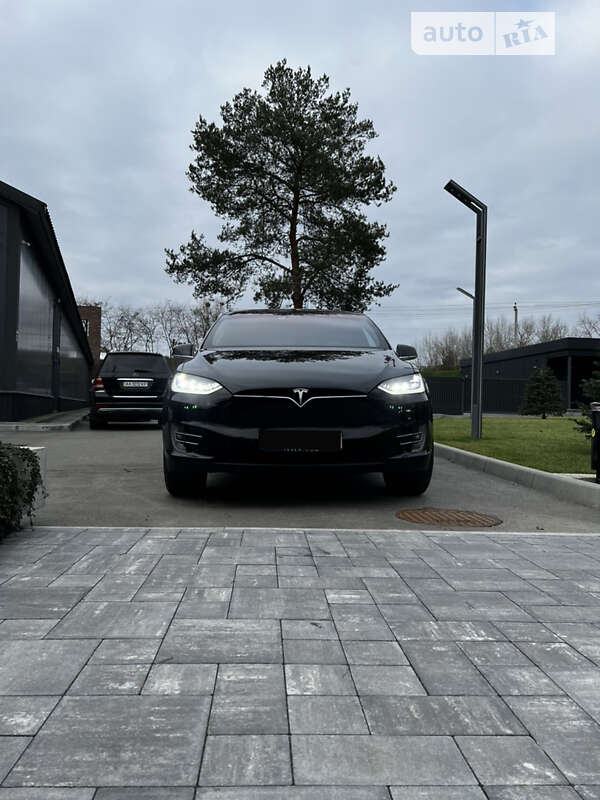 2018 tesla model x