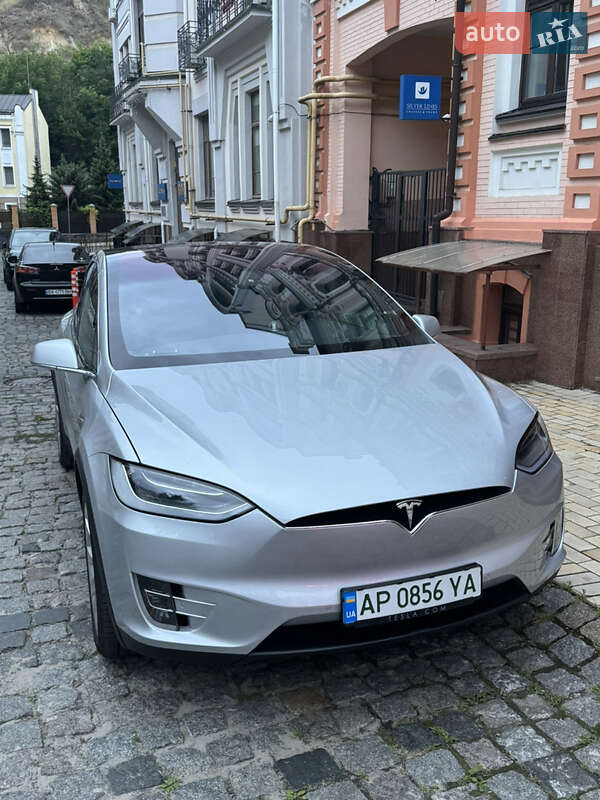 2017 tesla model x