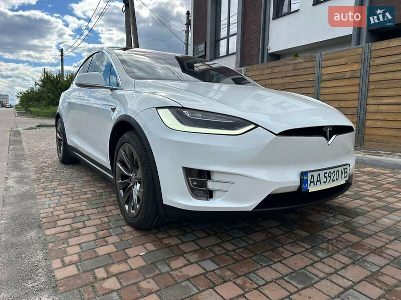 2018 tesla x p100d