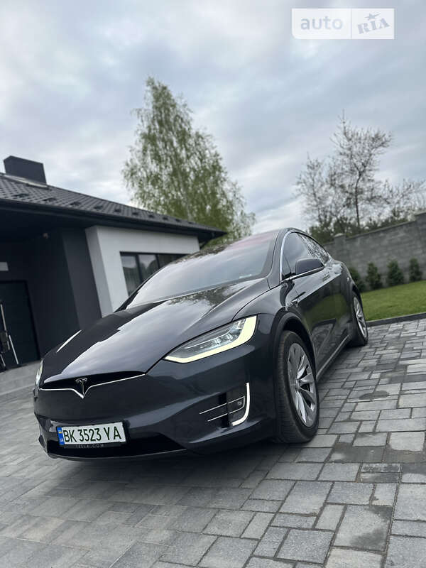 2020 tesla model x