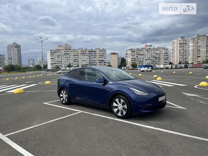 2021 tesla model y