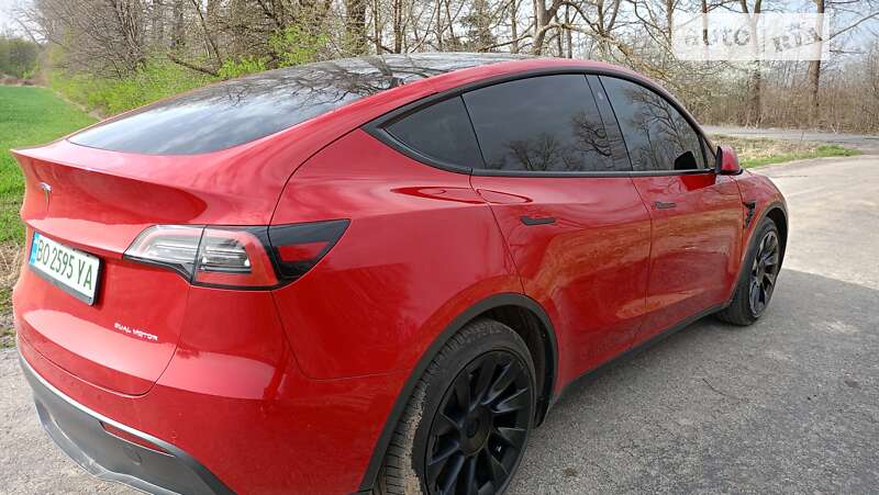 2021 tesla model y
