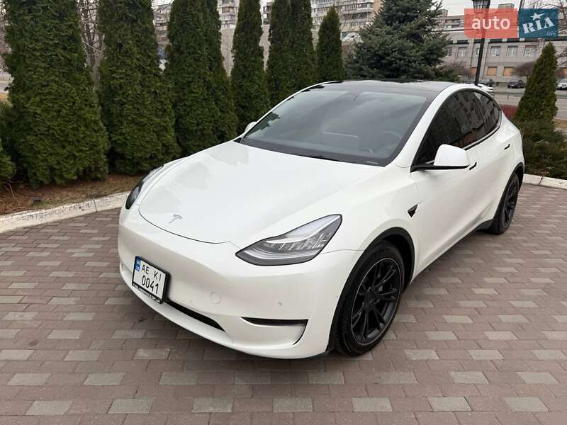 2021 tesla model y