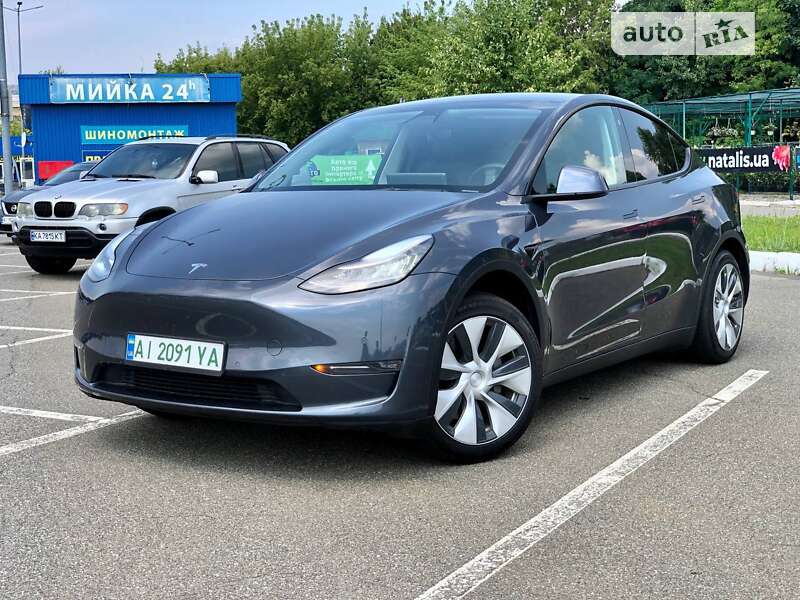 2021 tesla model y