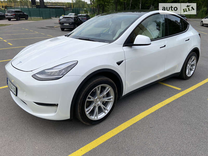 2021 tesla model y