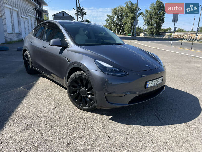 2021 tesla model y
