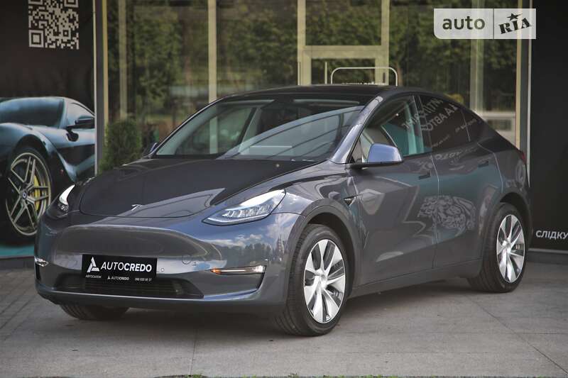 2020 tesla model y
