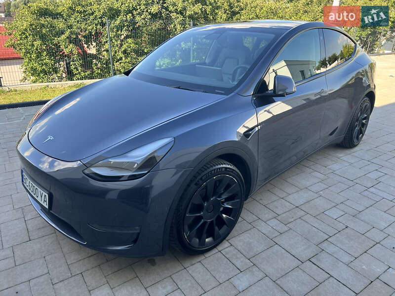 2021 tesla model y