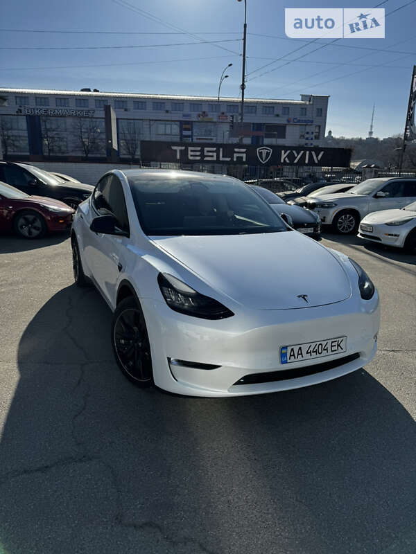 2020 tesla model y