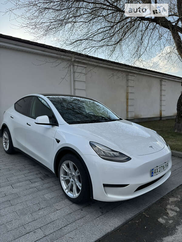 2020 tesla model y