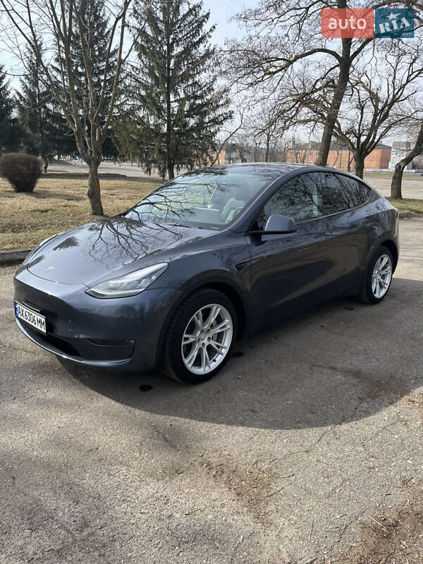 2021 tesla model y