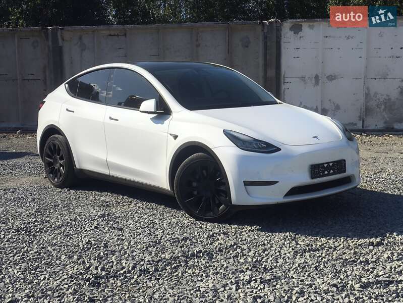 2021 tesla model y