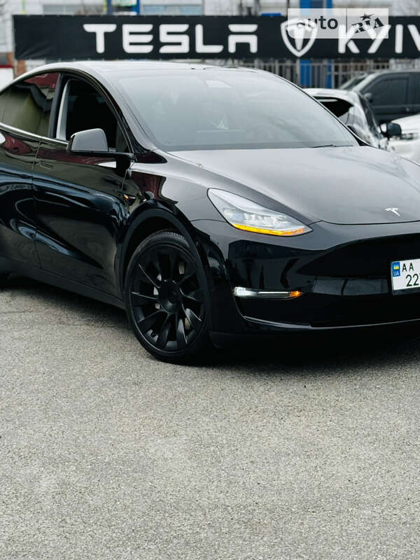 2020 tesla model y