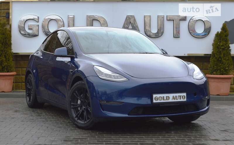 2021 tesla model y