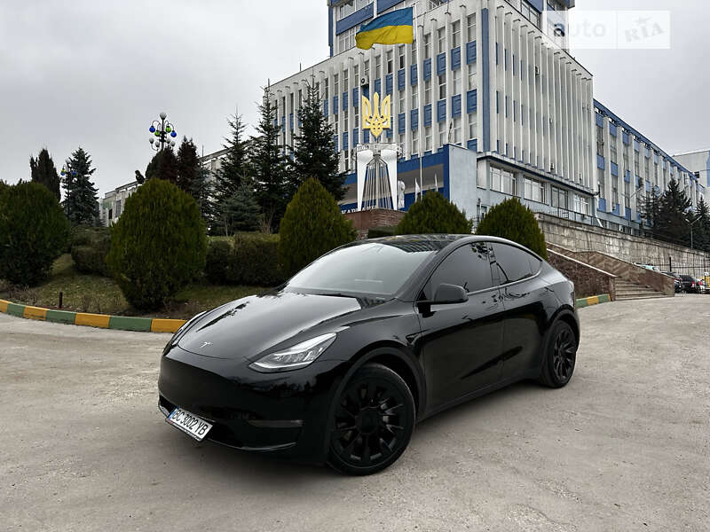 2021 tesla model y