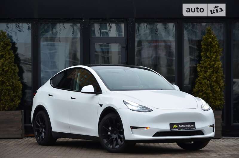 2021 tesla model y