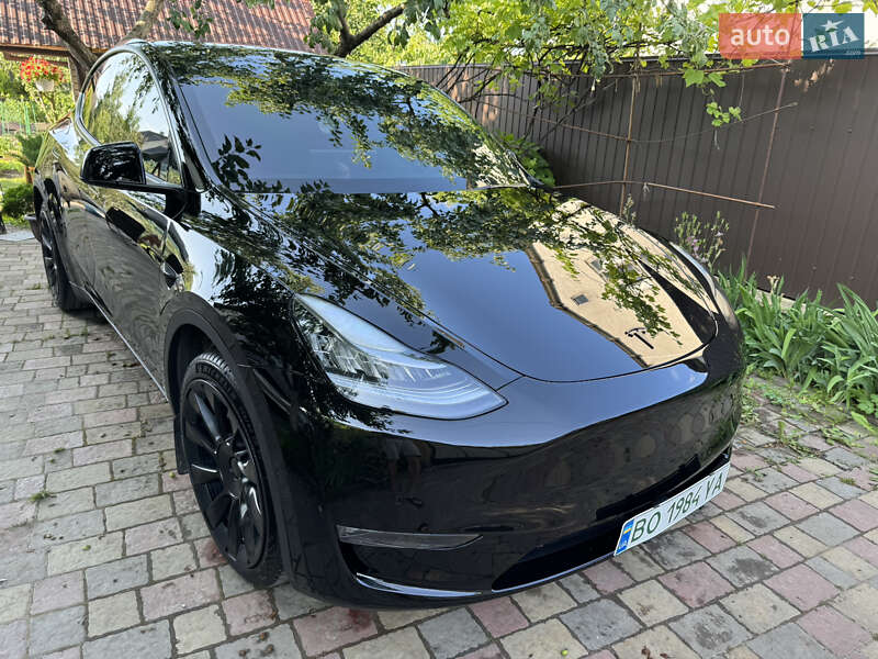 2021 tesla model y