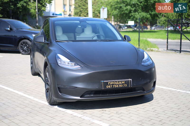 2021 tesla model y