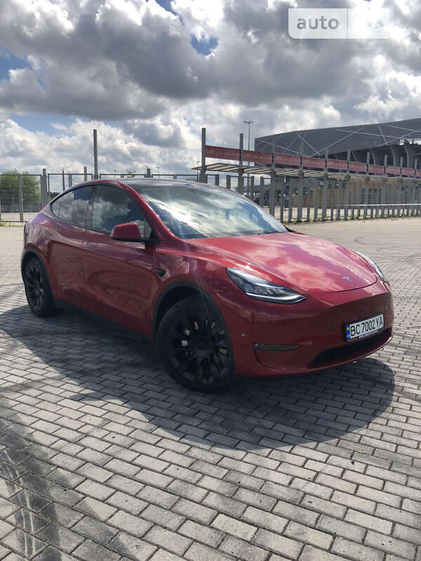 2020 tesla model y
