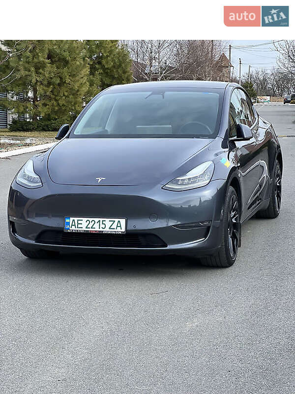 2020 tesla model y