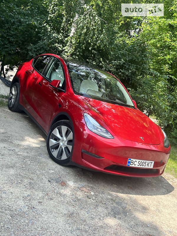 2020 tesla model y