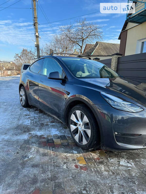 2021 tesla model y