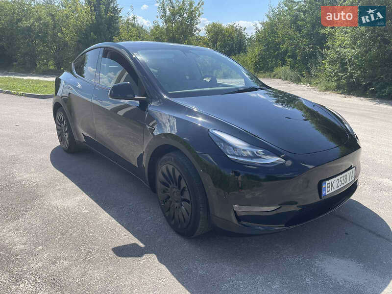 2021 tesla model y