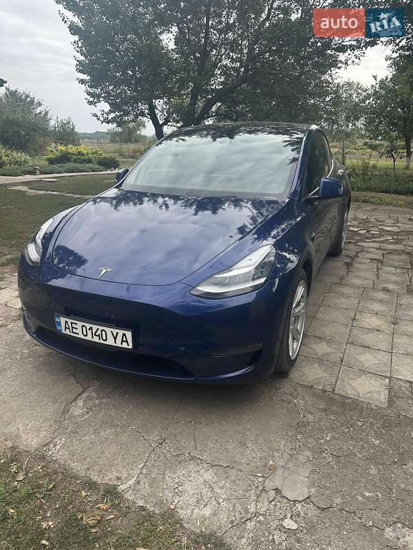 2020 tesla model y