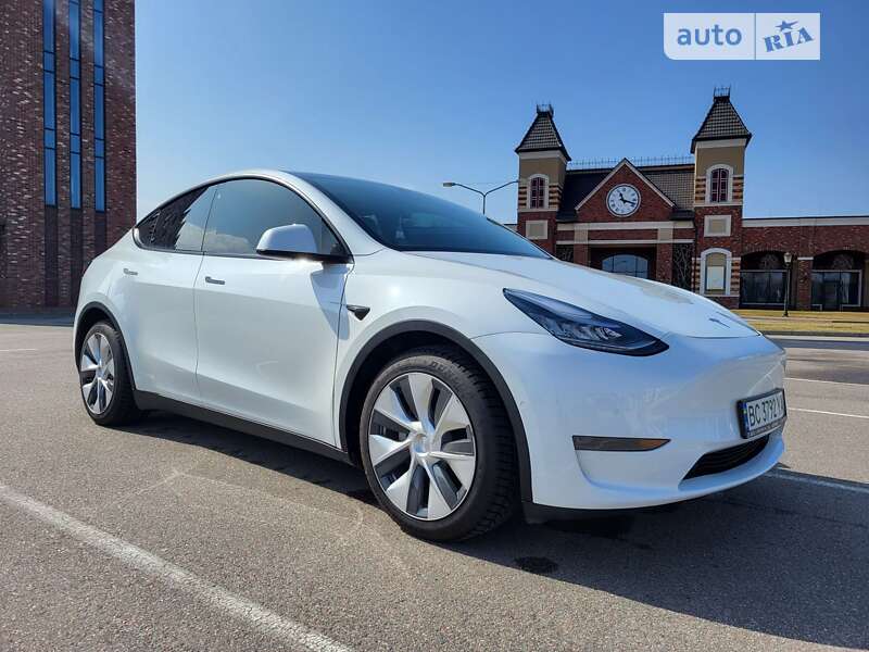 2021 tesla model y