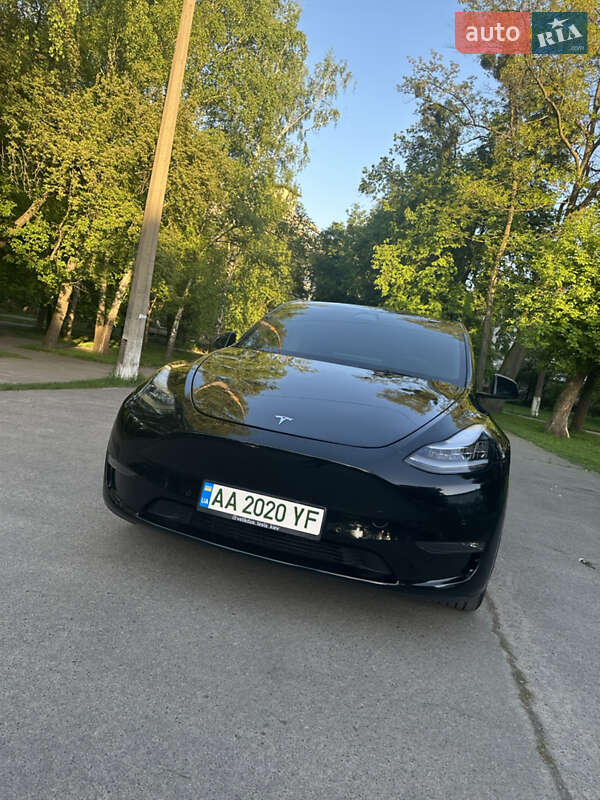 2021 tesla model y